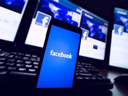 Không có chuyện Facebook thu phí